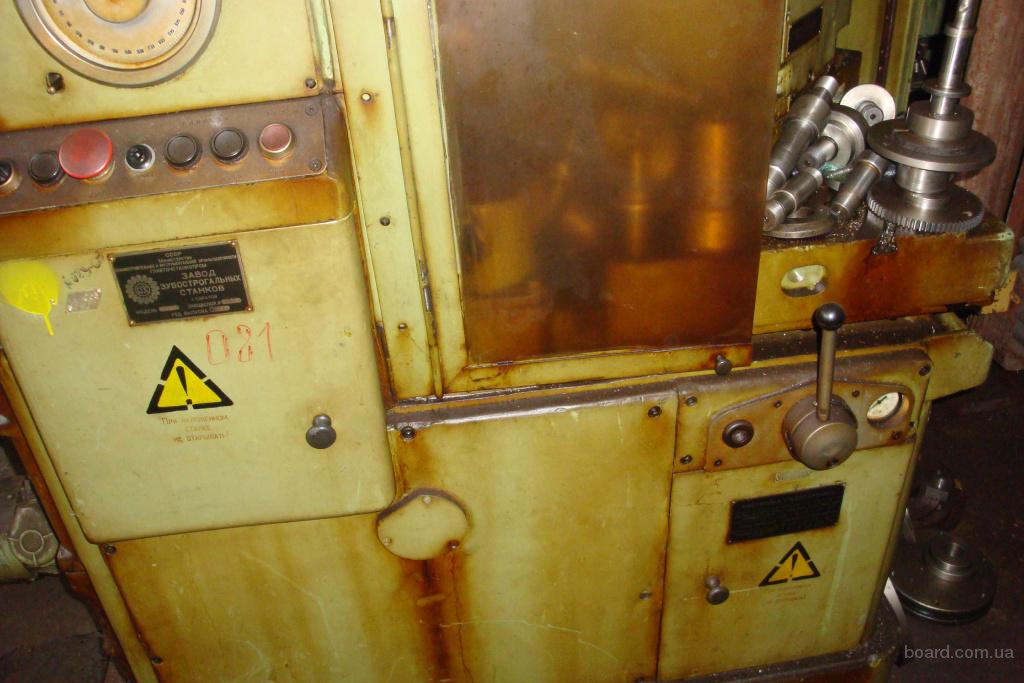 5Т23В напівавтомат зубострогальный. Загальний вигляд 